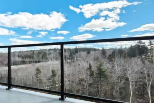 AVAILABLE ROOM - Photo 5