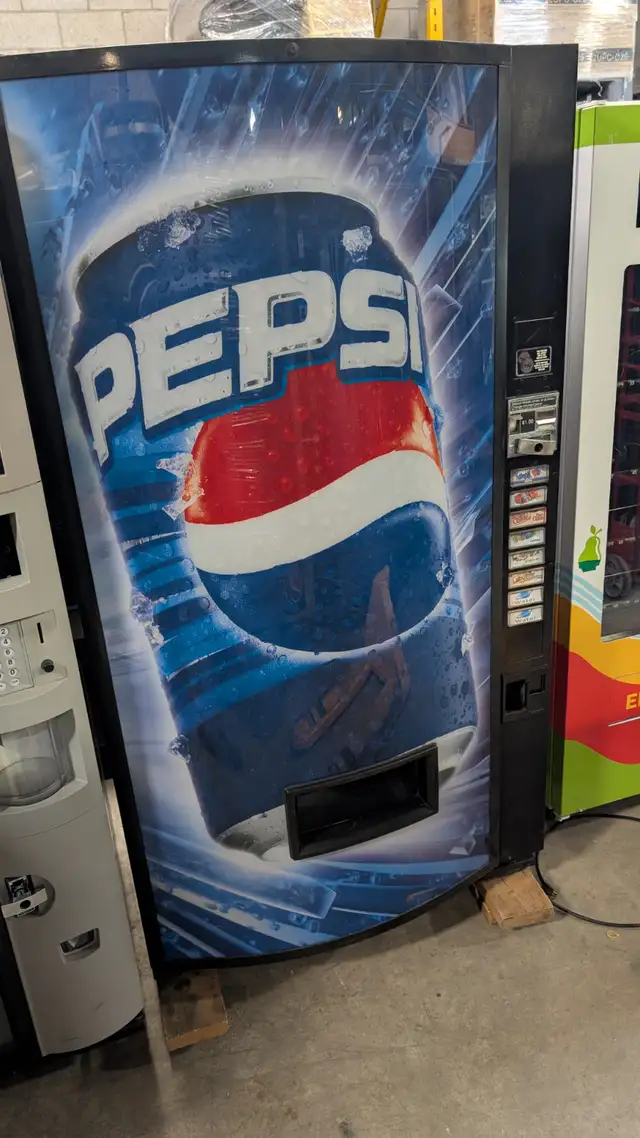 Pop Vending Machines - Photo 4