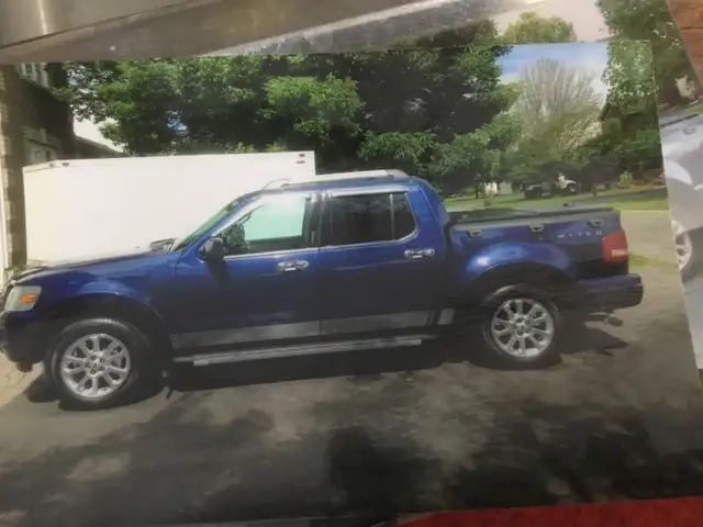 2007 Ford Explorer sport trac limited 4x4 v6  175,000 km