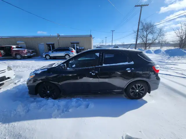 2013 Toyota Matrix FWD Manual - Safetied, 2 Sets Tires $7850 - Photo 5