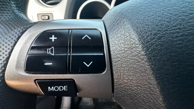 2013 Toyota Matrix FWD Manual - Safetied, 2 Sets Tires $7850 - Photo 7