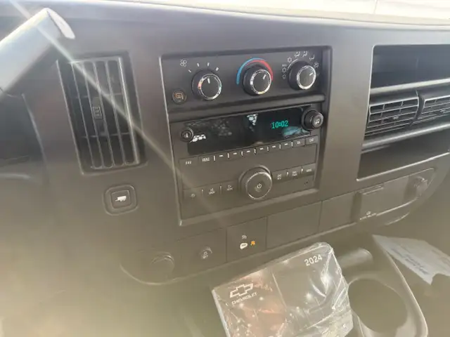 2024 CHEV EXPRESS CARGO VAN - Photo 17