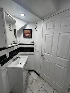 Walkout Suite - Best For the Couple Near Somerset LRT