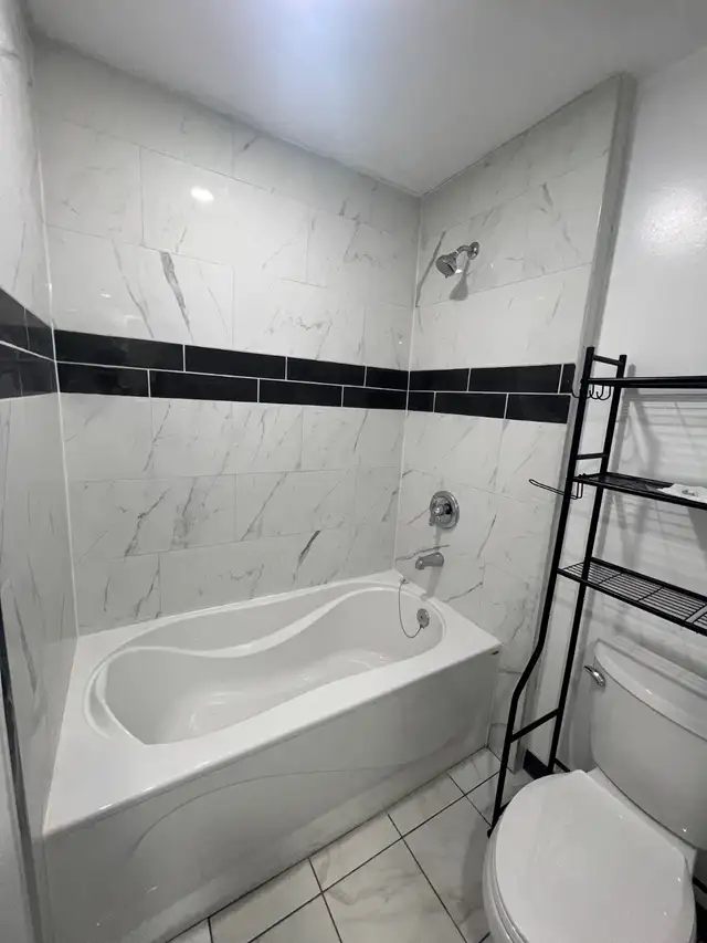 Walkout Suite - Best For the Couple Near Somerset LRT - Photo 2