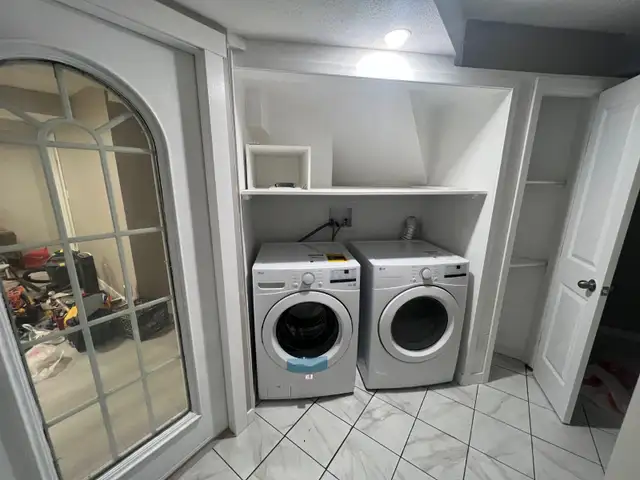 Walkout Suite - Best For the Couple Near Somerset LRT - Photo 3