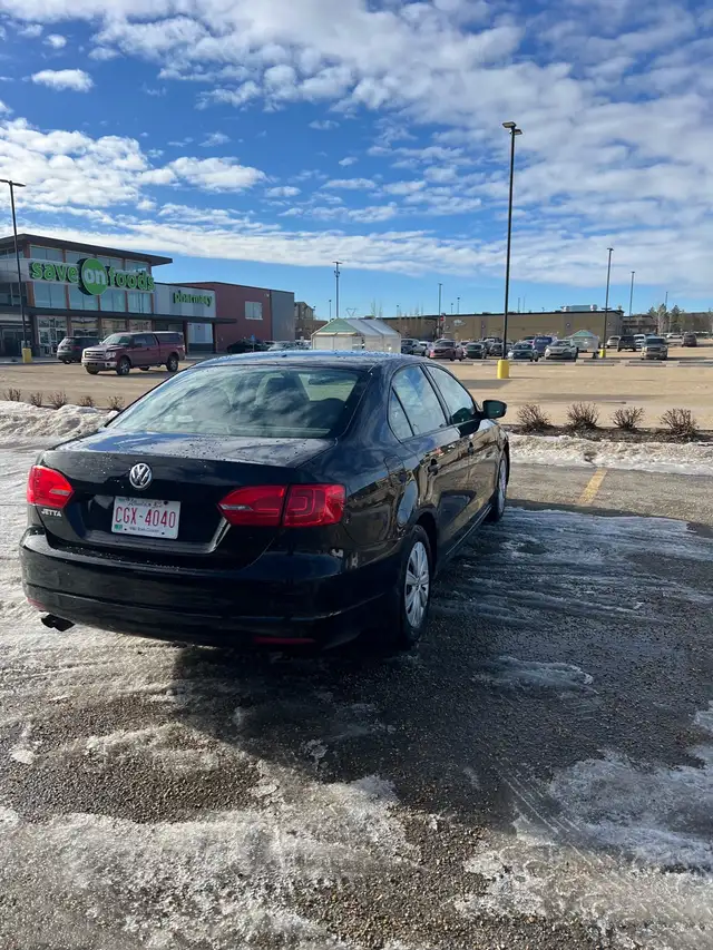 2014 Volkswagen Jetta - Photo 2