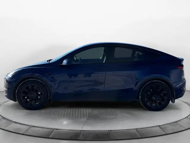 2021 Tesla Model Y Long Range AWD Dual Motor - Photo 4