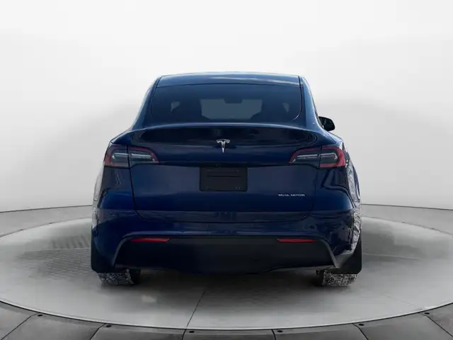 2021 Tesla Model Y Long Range AWD Dual Motor - Photo 6