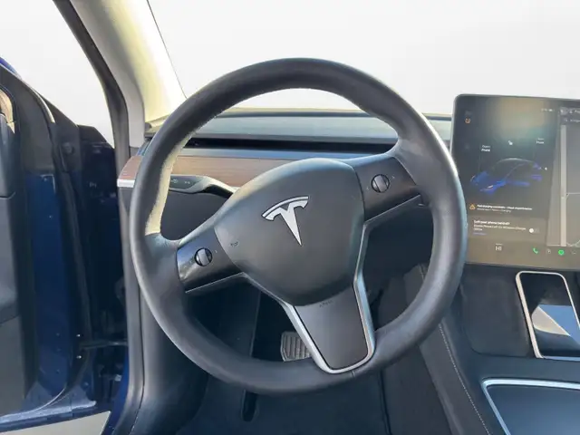 2021 Tesla Model Y Long Range AWD Dual Motor - Photo 12