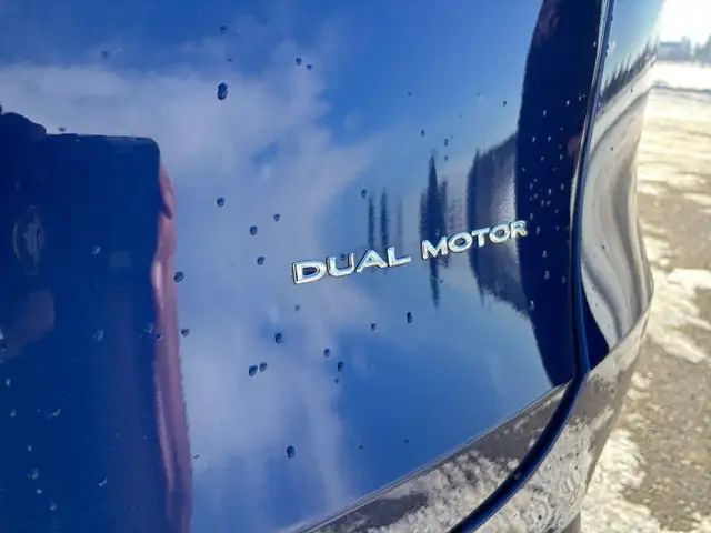 2021 Tesla Model Y Long Range AWD Dual Motor - Photo 16