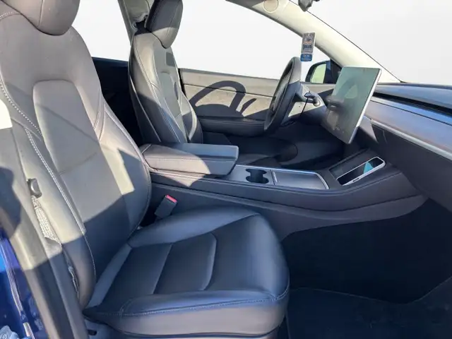 2021 Tesla Model Y Long Range AWD Dual Motor - Photo 18