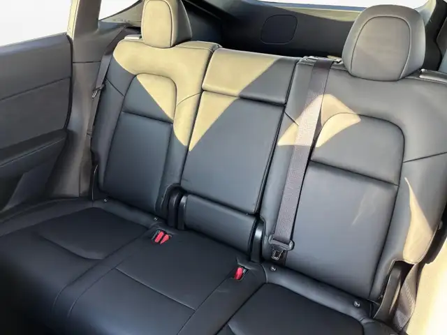 2021 Tesla Model Y Long Range AWD Dual Motor - Photo 19