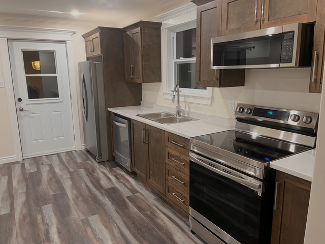 New 2-Bedroom Apartment off downtown - Photo 4