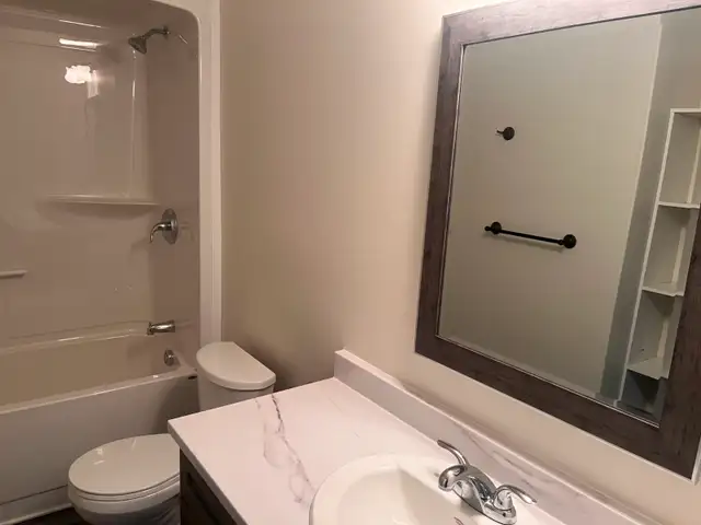 New 2-Bedroom Apartment off downtown - Photo 5