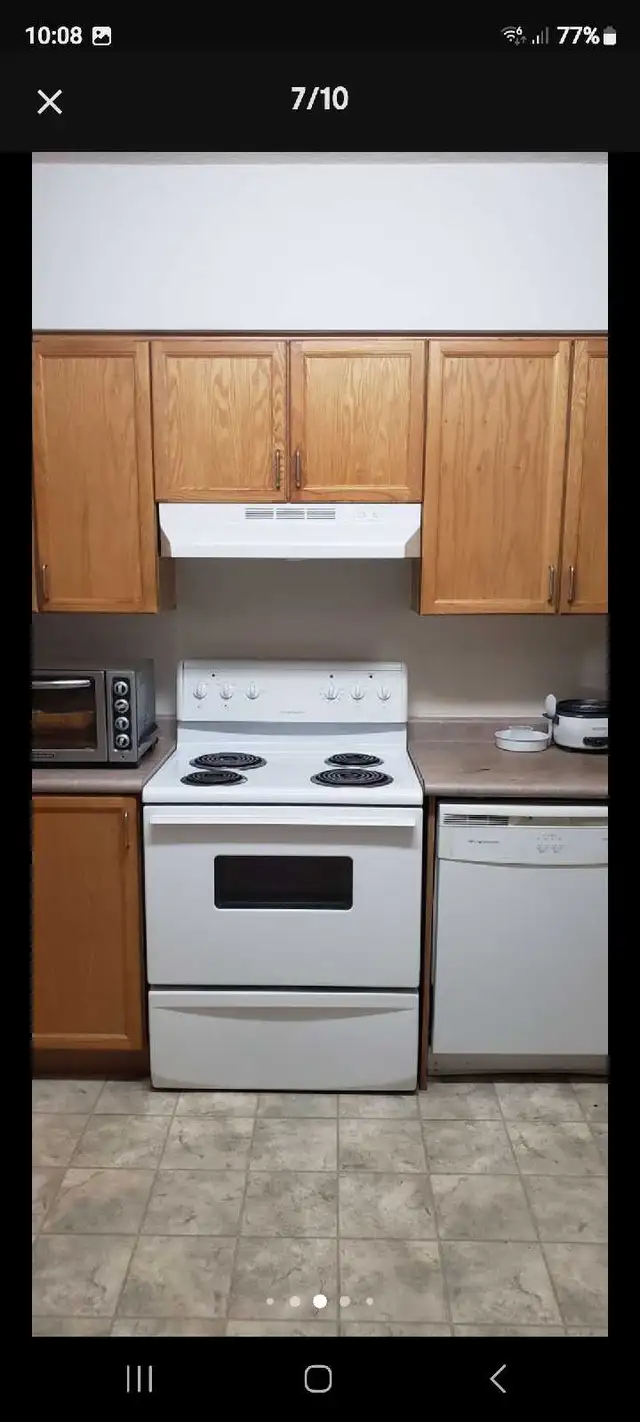 UWaterloo Apartment Room Male only - Photo 2