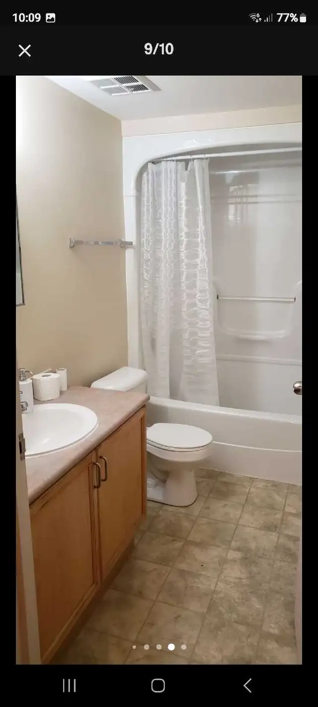 UWaterloo Apartment Room Male only - Photo 10