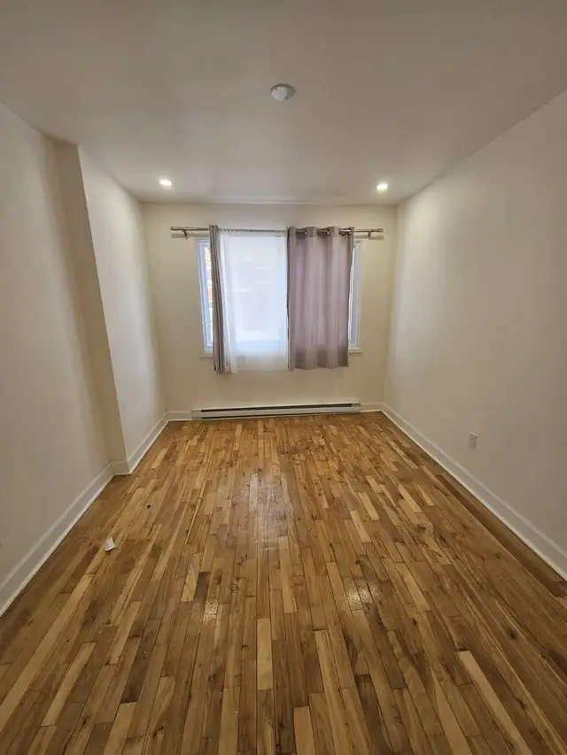 For Rent 3 1/2 apartment - 5 minute walk to Rosemont Metro - Photo 5