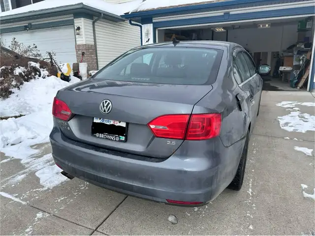 2011 Volkswagen Jetta 2.5L Manual For Sale - Photo 8