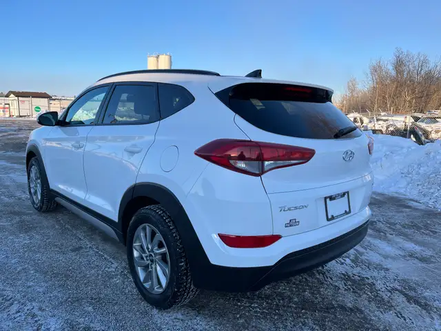 2018 Hyundai Tucson SE - Photo 3