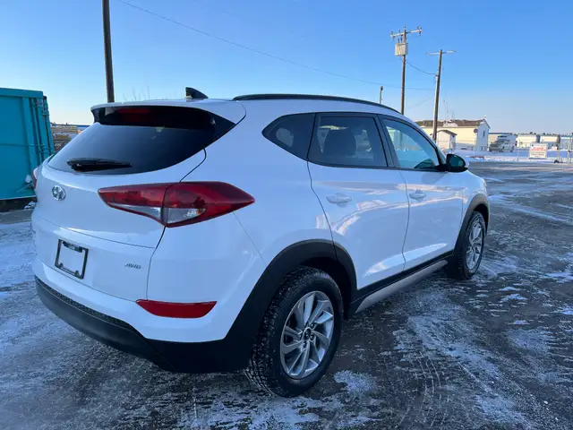 2018 Hyundai Tucson SE - Photo 5