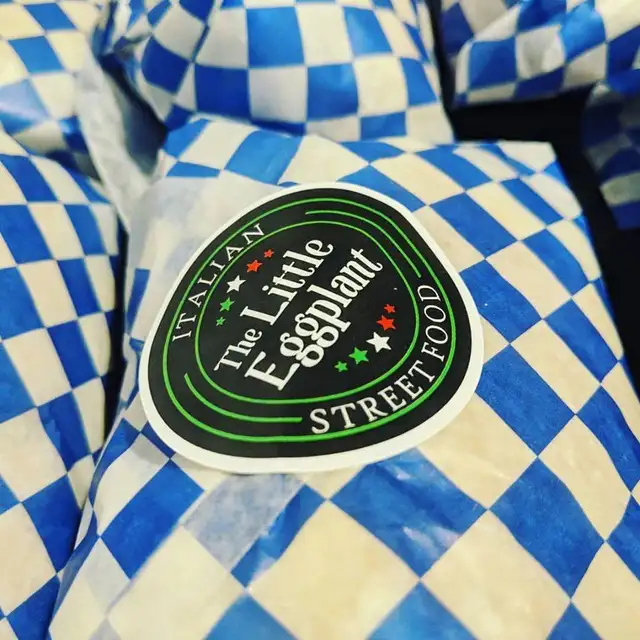 Graphic Designer )) Logos, BCards, Flyers, Vectorizing, WebD