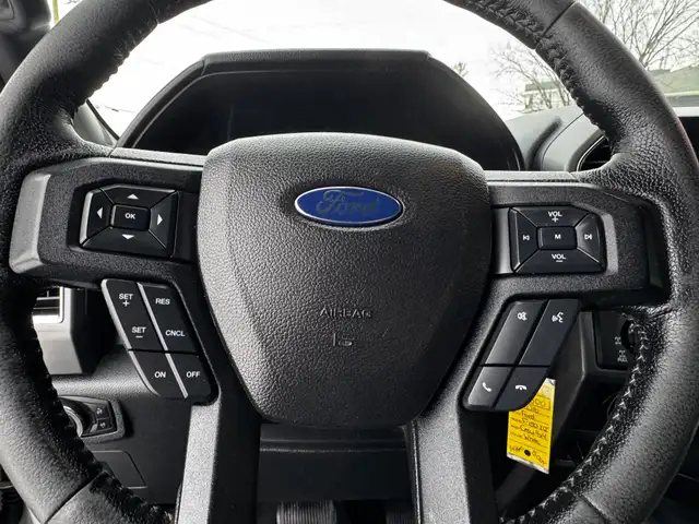 2016 Ford F-150 XLT Sport Super Crew FX4 ONLY 141,000KMS - Photo 17