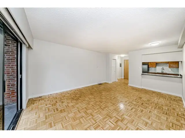 1 Bedroom Apartment for Rent - 155 19TH ST E - Photo 10