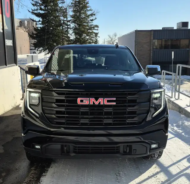 2022 GMC Sierra K1500 SLE - Photo 2