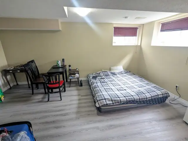 Basement studio apartment in Barrhaven, All inclusive. ASAP - Photo 4