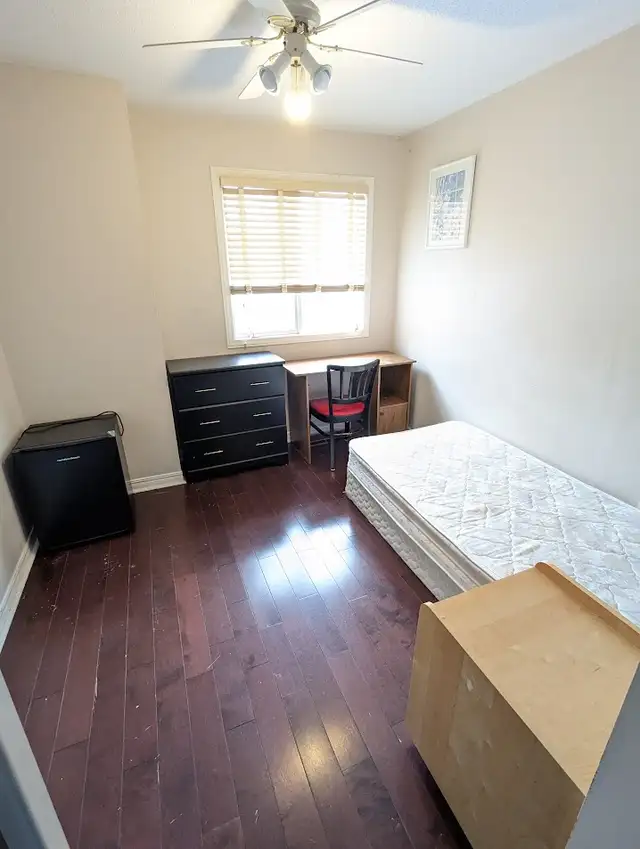 Basement studio apartment in Barrhaven, All inclusive. ASAP - Photo 9