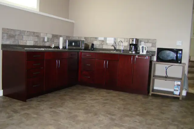 Executive Furnished Room Available Immediately – Beaverlodge - Photo 4