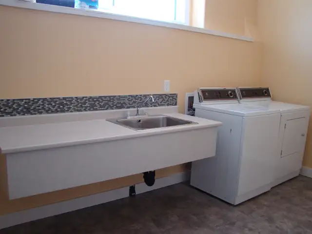 Executive Furnished Room Available Immediately – Beaverlodge - Photo 6