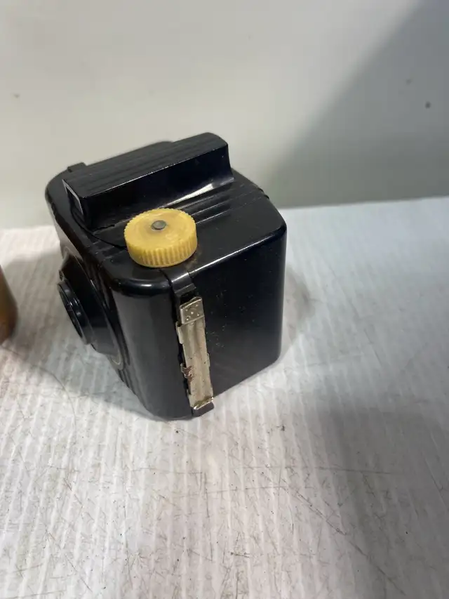 Kodak Brownie Target Six-20 - Photo 3