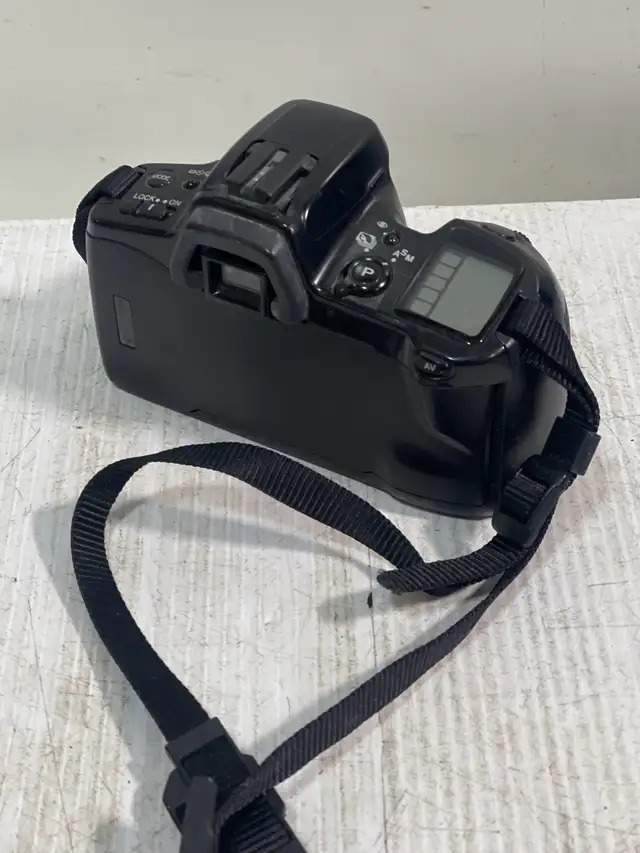 Minolta Maxxum 400si - Photo 2