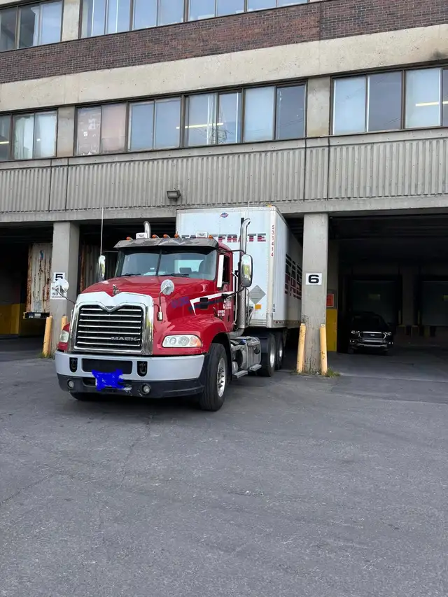 Mack Pinnacle 2015 - Photo 3