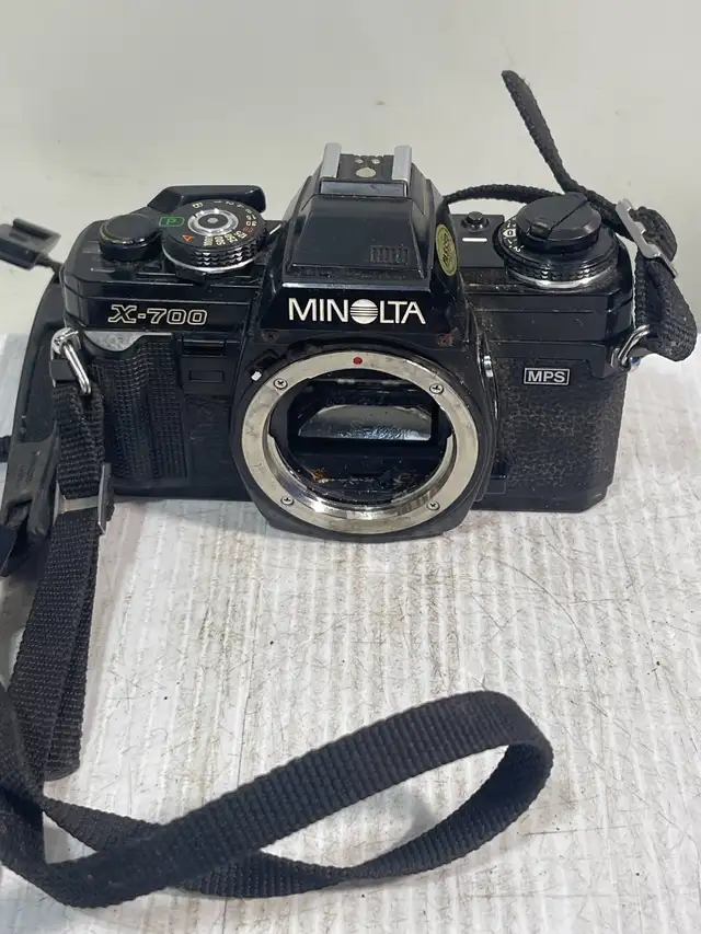 Minolta X-700