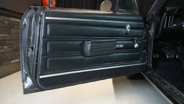 1968 Pontiac GTO - #'s Matching! A/C, Disc Brakes! - Photo 11