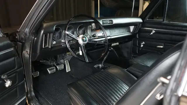 1968 Pontiac GTO - #'s Matching! A/C, Disc Brakes! - Photo 12