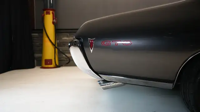 1968 Pontiac GTO - #'s Matching! A/C, Disc Brakes! - Photo 24