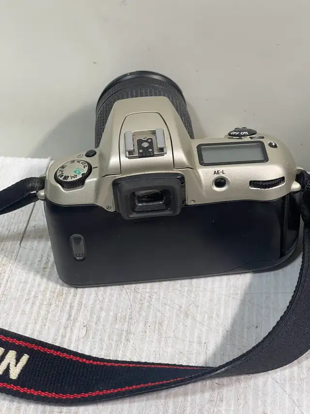 Nikon F60 SLR Camera - Photo 3