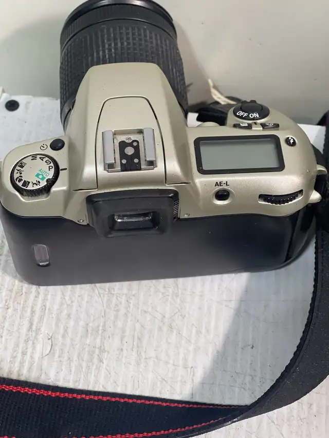 Nikon F60 SLR Camera - Photo 8