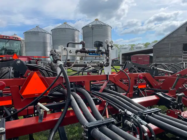 2012 Case IH FH 400 Air Drill - Photo 2