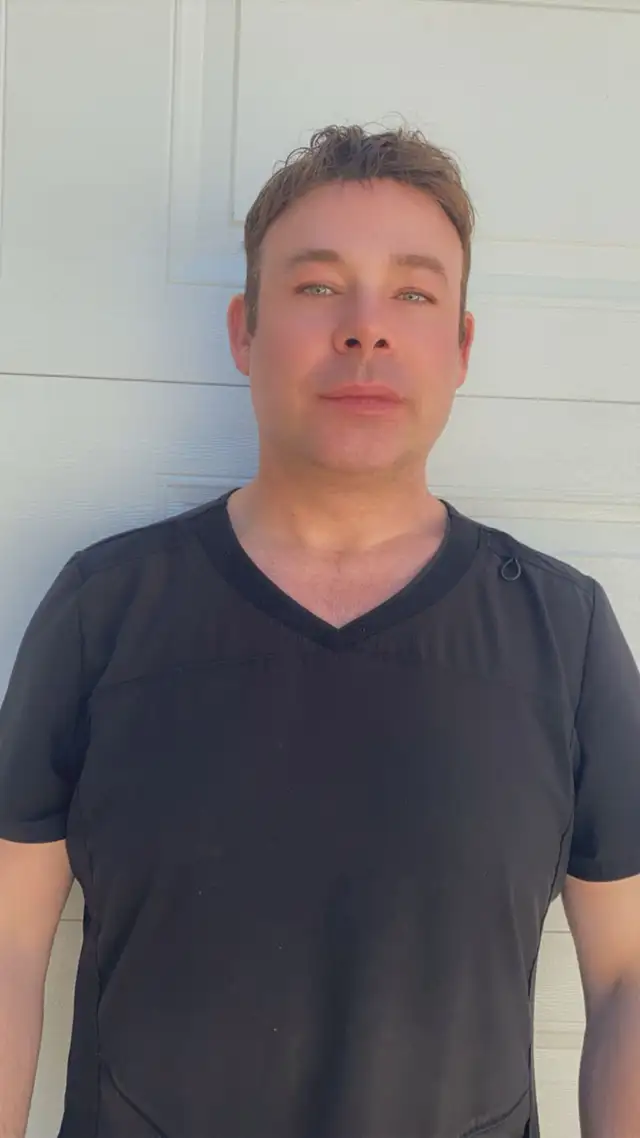 Certified male massage therapist - Photo 2