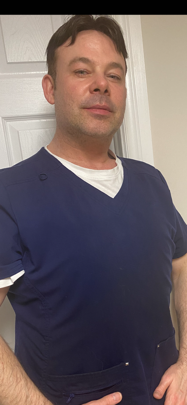 Certified male massage therapist - Photo 3