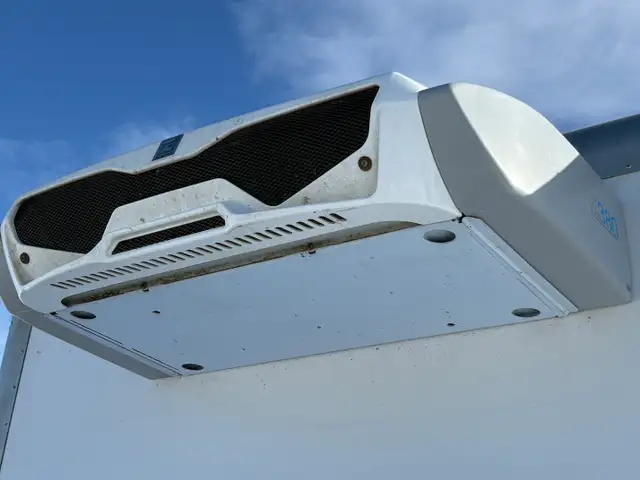 2023 Ford E-Series Cutaway 15' REEFER /HEATER, RAMP  LOADED! - Photo 16