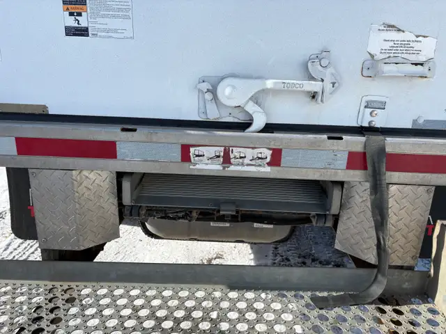 2023 Ford E-Series Cutaway 15' REEFER /HEATER, RAMP  LOADED! - Photo 25