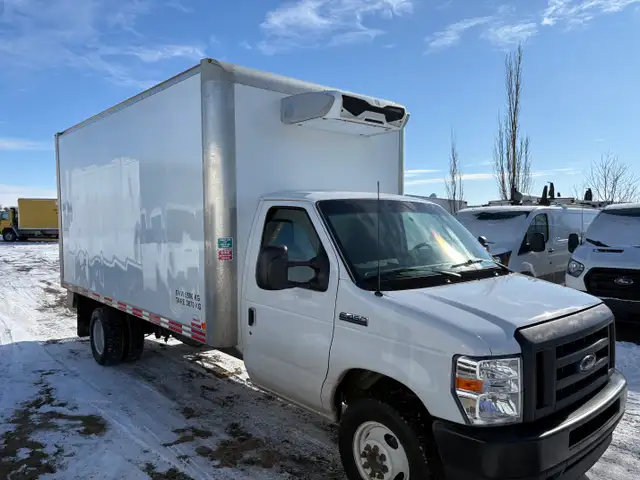 2023 Ford E-Series Cutaway 15' REEFER /HEATER, RAMP  LOADED! - Photo 42