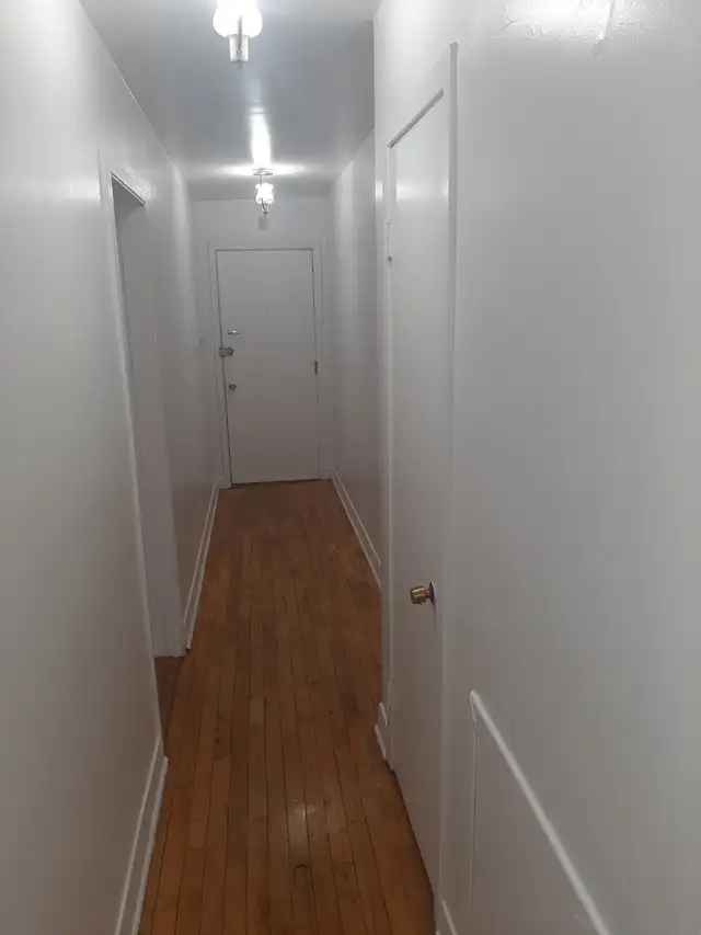 Lasalle 3 ½ disponible pour maintenant ou mars ayant 2 chambres - Photo 5