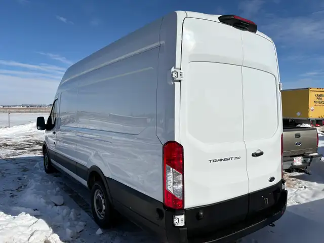 2024 Ford Transit Cargo Van HIGH ROOF EXTRA LONG LOADED NICE 51K - Photo 17