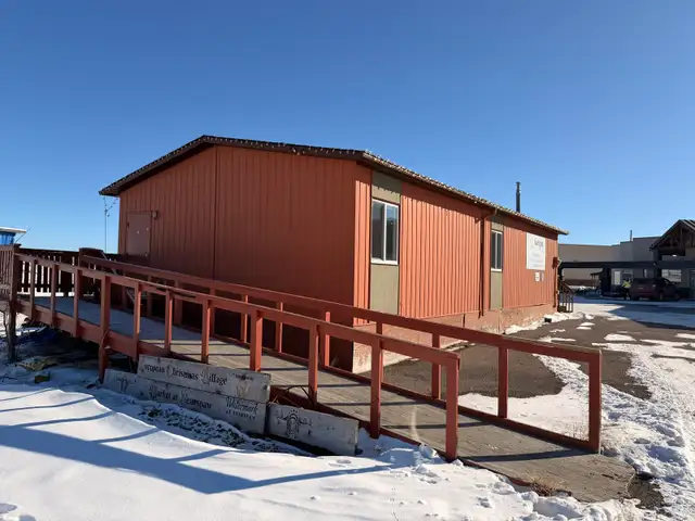 mobile home/classroom - Photo 2